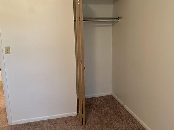 5th image of 6-609 S Pike St #6
