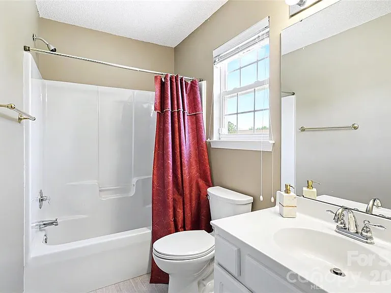 14802 Bergerac Ct — Photo 31