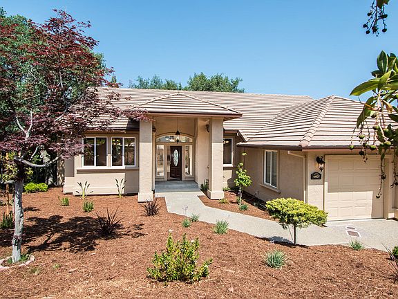 2nd image of 4807 Danbury Cir