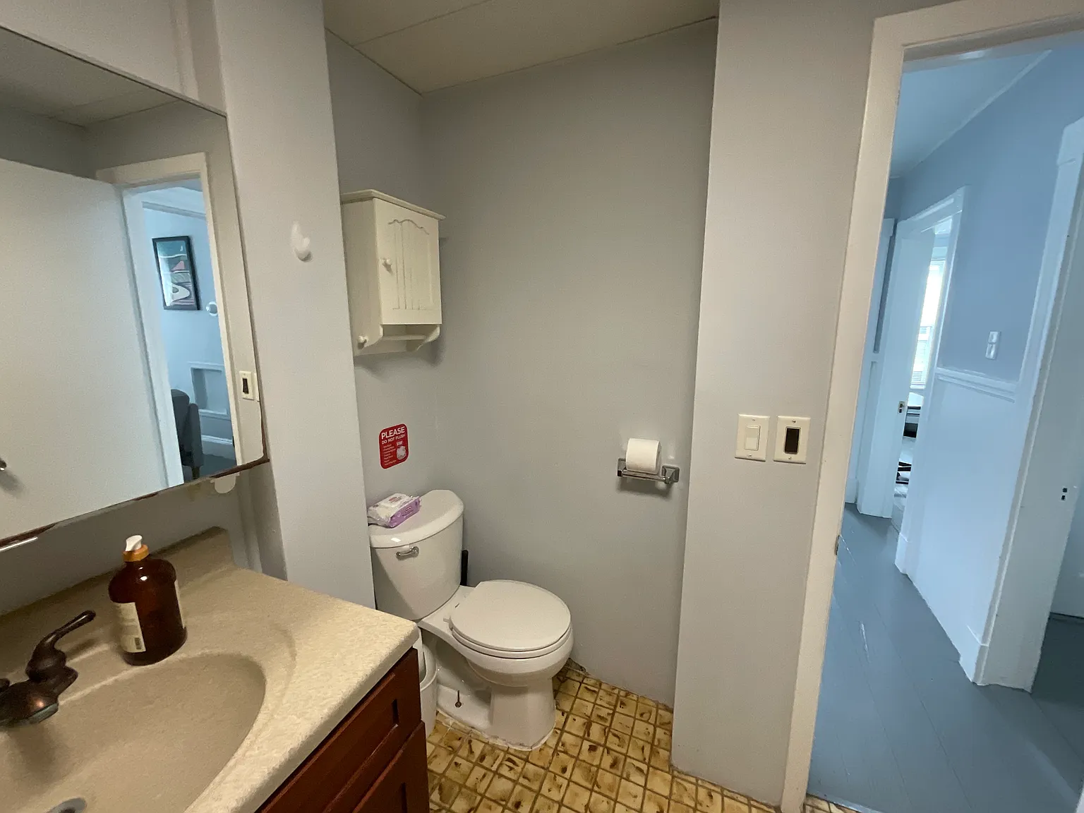 3 bed, 900 sqft, $3,295 — Photo 4