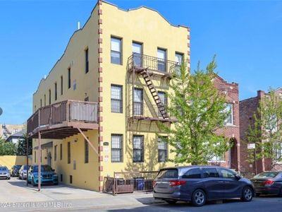 1733 E 4th St APT 1-A, Brooklyn, NY, 11223