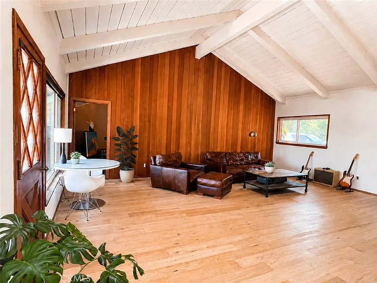 16 Cinnamon Ln — Photo 4
