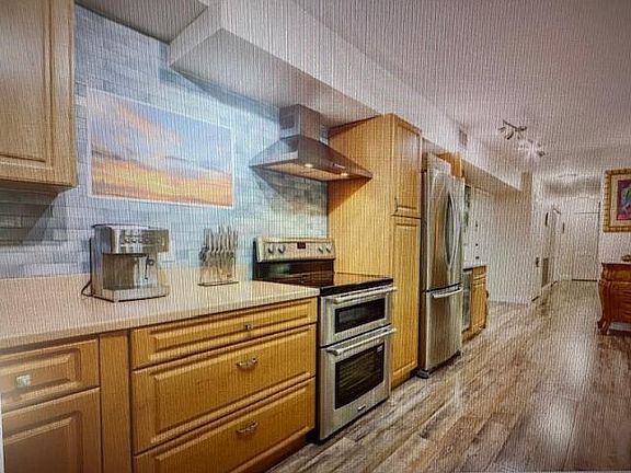 3rd image of 300 N Highway A1a #204a
