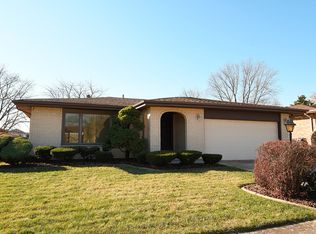 6245 Dolores Dr, Oak Forest, IL