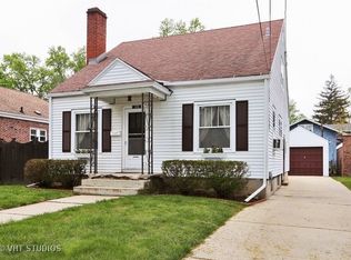 106 Mallery Ave, Elgin, IL 60123