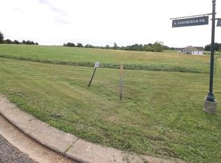 5020 Wilshire Dr, Zanesville, OH 43701