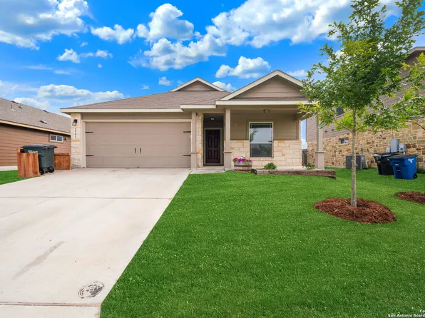 2292 Lighthouse Dr, New Braunfels, TX 78130