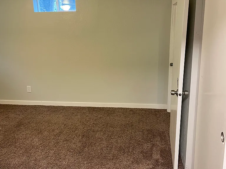 1077 W Briarcliff Ave — Photo 13