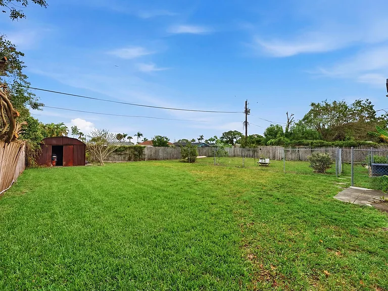 3847 E Roan Ct — Photo 27