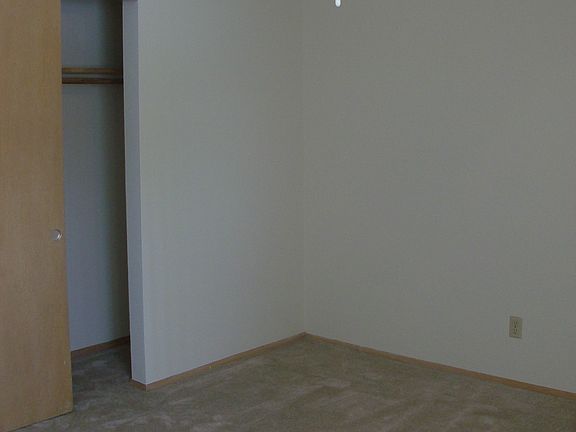 5th image of 8869 S Oak Park Dr APT 5