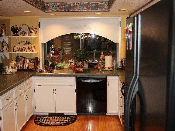 3rd image of 14905 91st Avenue Ct E