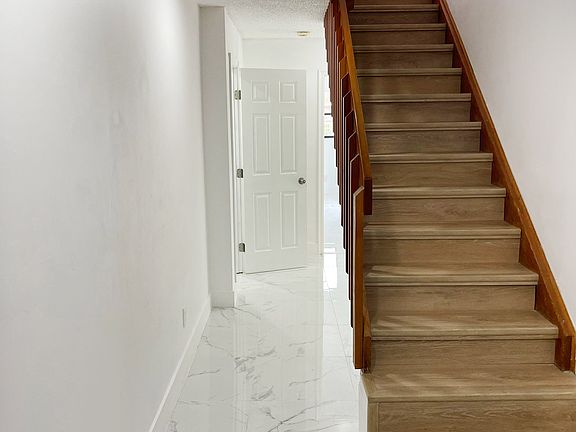 3rd image of 7941 NW 50th St #1