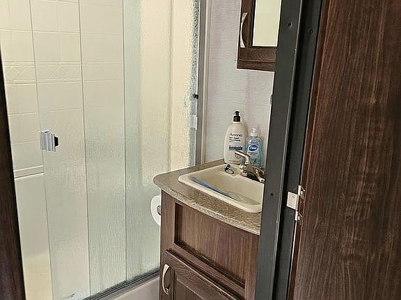 2nd image of 38049 Bluebird Cir