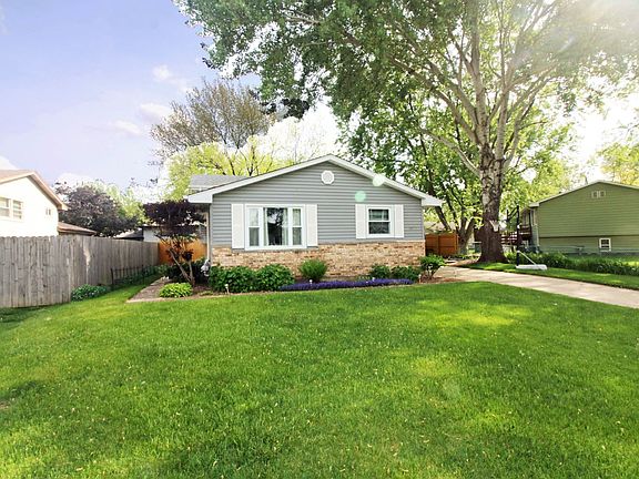 4th image of 1622 Carlton Ct