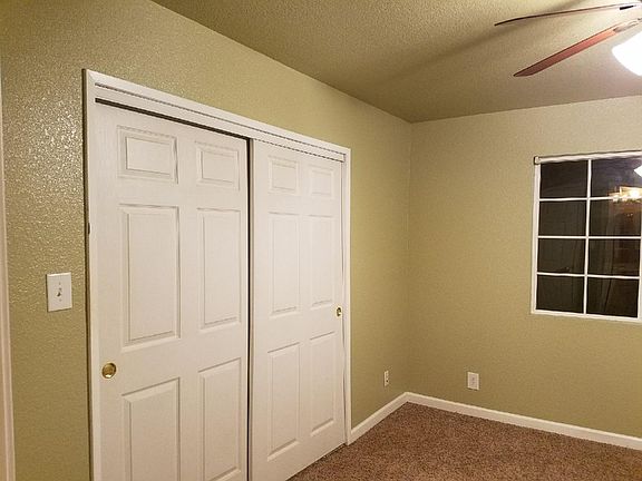 5th image of 242 Montrose Dr