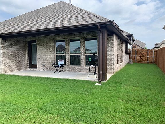 3rd image of 8809 Conroe Dr