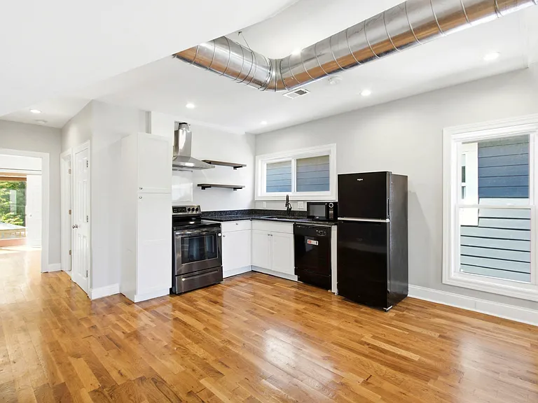 1633 Merrick St #1 — Photo 8