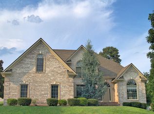 1710 Criswell Hill Ln, Knoxville, TN 37922