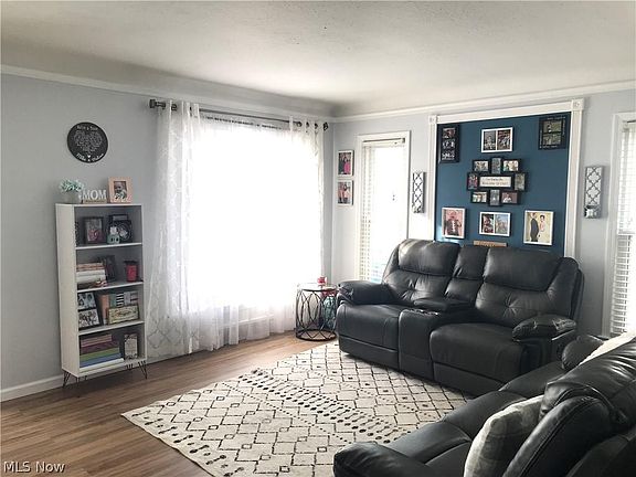 2nd image of 7810 Renwood Dr