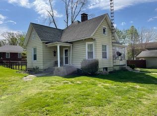 302 E Washington Ave, Arenzville, IL 62611