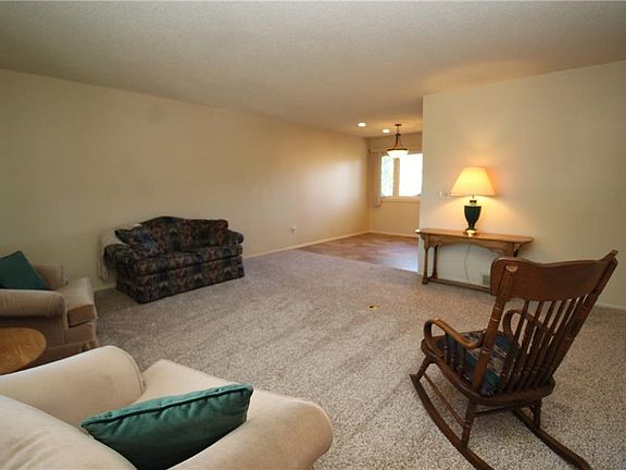 5th image of 932 Blue Sage Ct