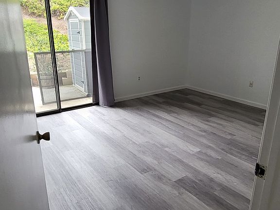 2nd image of 11854 Caminito Ryone