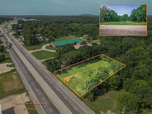 2nd image of 1409 Us Highway 271 N