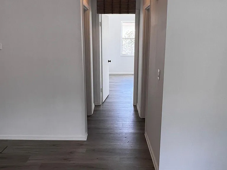 1611 Lawton Ln — Photo 7