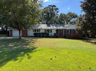 604 Sanders Rd SW, Huntsville, AL 35802