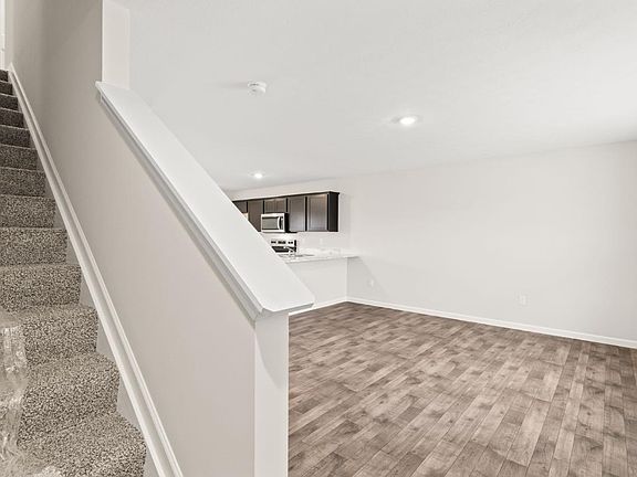 5th image of 108 Lonny St
