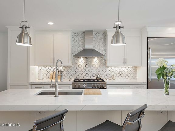 5th image of 13 Grand Pointe Way