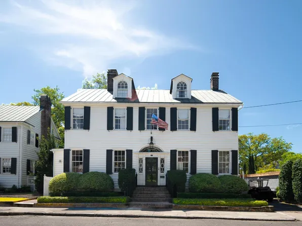 7 Lowndes St, Charleston, SC 29401