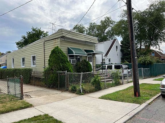3rd image of 22106 113th Ave