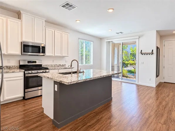 5730 Sky Pointe Dr #120, Las Vegas, NV 89130
