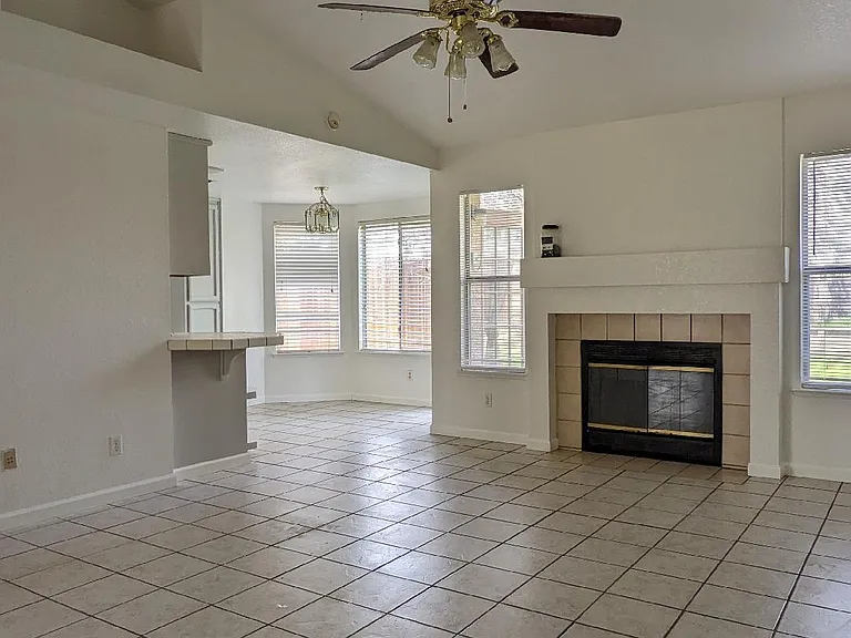 9173 Beaulieu Way — Photo 3