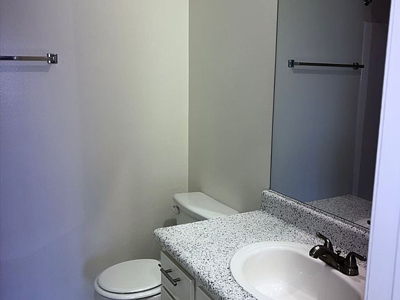 5th image of 66260 Hayvenhurst Ave