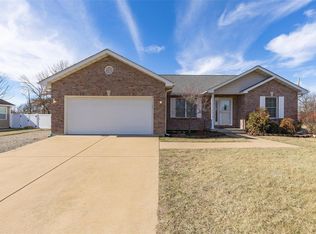 1567 Coyote, Farmington, MO 63640