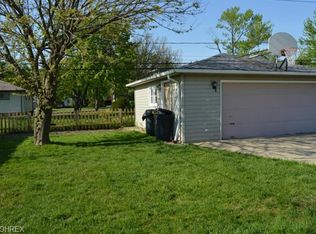 14213 Wheeler Rd, Maple Heights, OH 44137