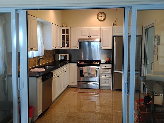 3rd image of 3011 Corporal Kennedy St