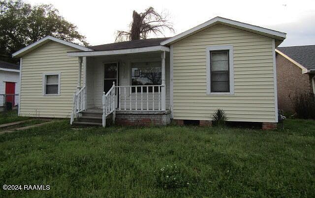 1st image of 1438 Parkview Dr