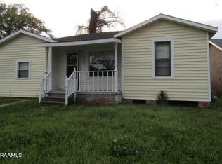 1438 Parkview Dr, Opelousas, LA 70570