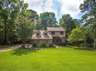 1741 Plunketts Rd, Buford, GA 30519