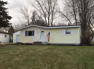 4236 Manor Dr, Grand Blanc, MI 48439