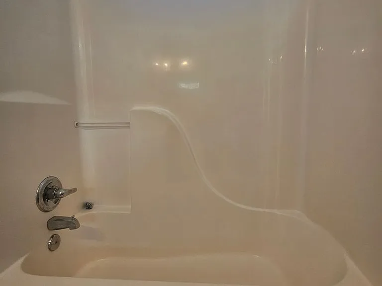 104 Tuscany Ct — Photo 17