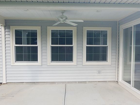 3rd image of 10497 Greenway Dr