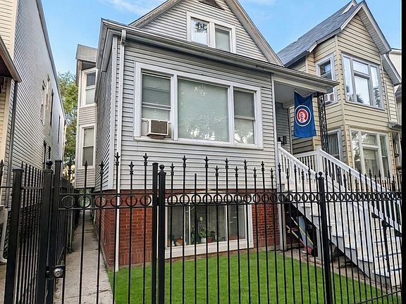 2nd image of 1918 N Lawndale Ave #G