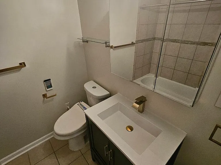 9811 Lake Pointe Ct #203 — Photo 25