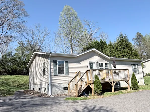 62 Oaklawn Ave, Franklin, NC 28734