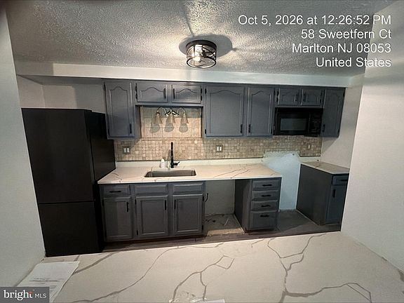4th image of 60 Sweetfern Ct