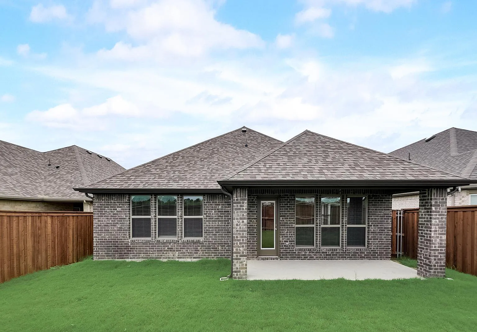 4 bed, 2174 sqft, $2,850 — Photo 3